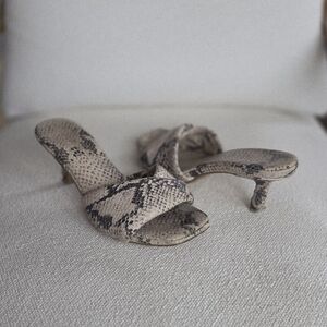Express Snake Print Square Toe Heeled Sandals – Size 5 – Cream/Black/Gray